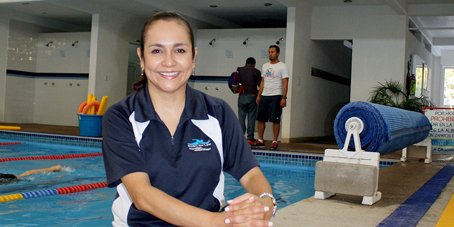 Mónica Anzueto Foto 1