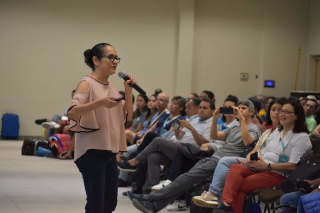 Mónica Anzueto en Congreso Internacional Foto 1