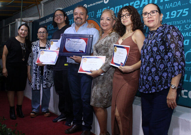 Entrega de Reconocimientos Foto 1